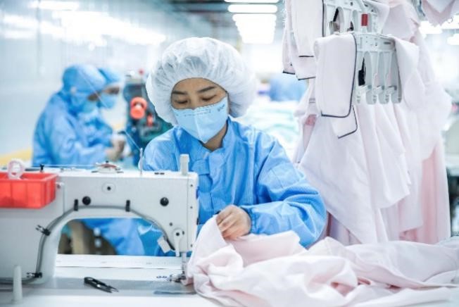 全面時代口罩生產(chǎn)過程2 全面時代口罩生產(chǎn)過程2