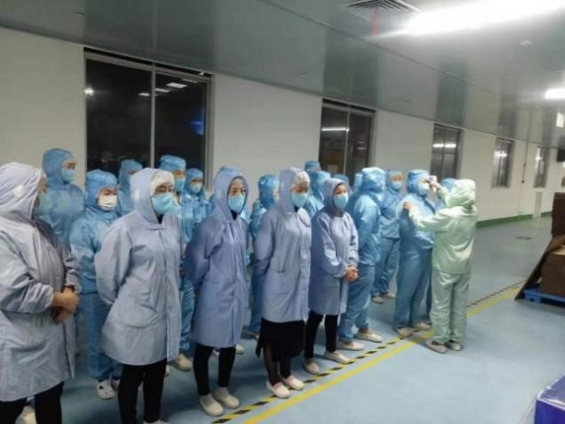 全面時代口罩生產(chǎn)車間-測溫 全面時代口罩生產(chǎn)車間-測溫